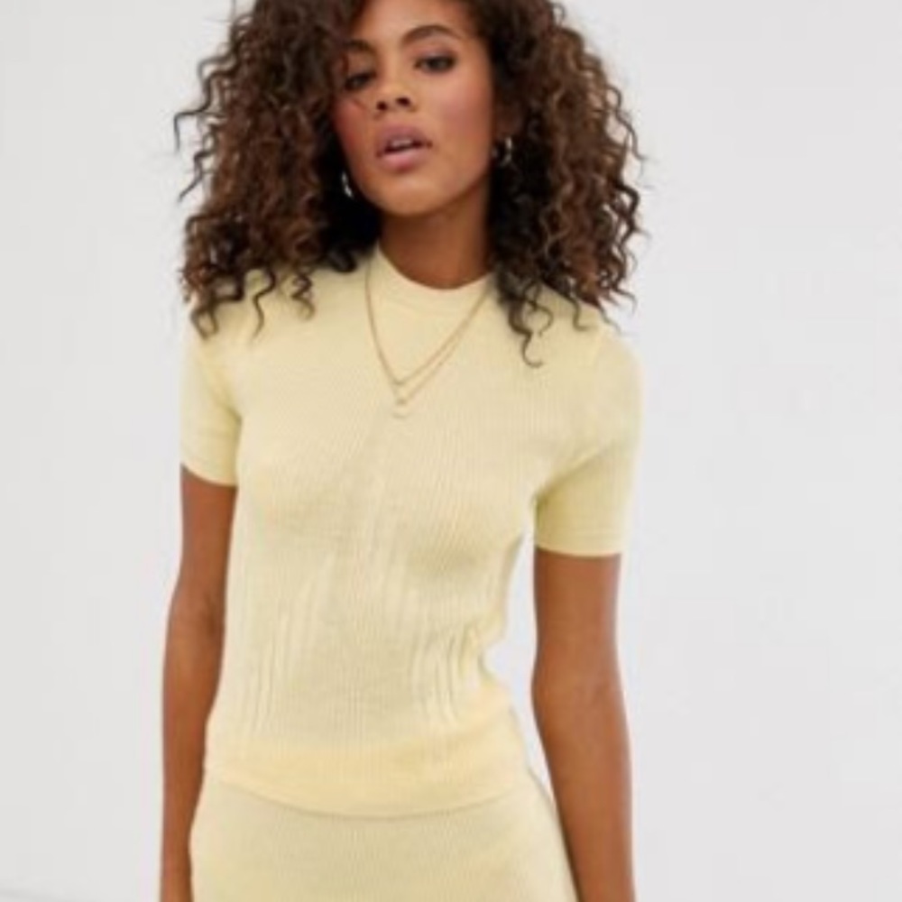 Butter Yellow Knit T-shirt (part of two-piece set)